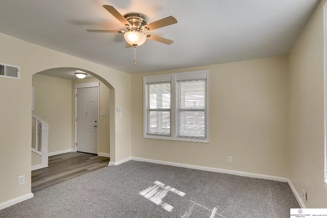 Building Photo - 3315 Laurel Ave