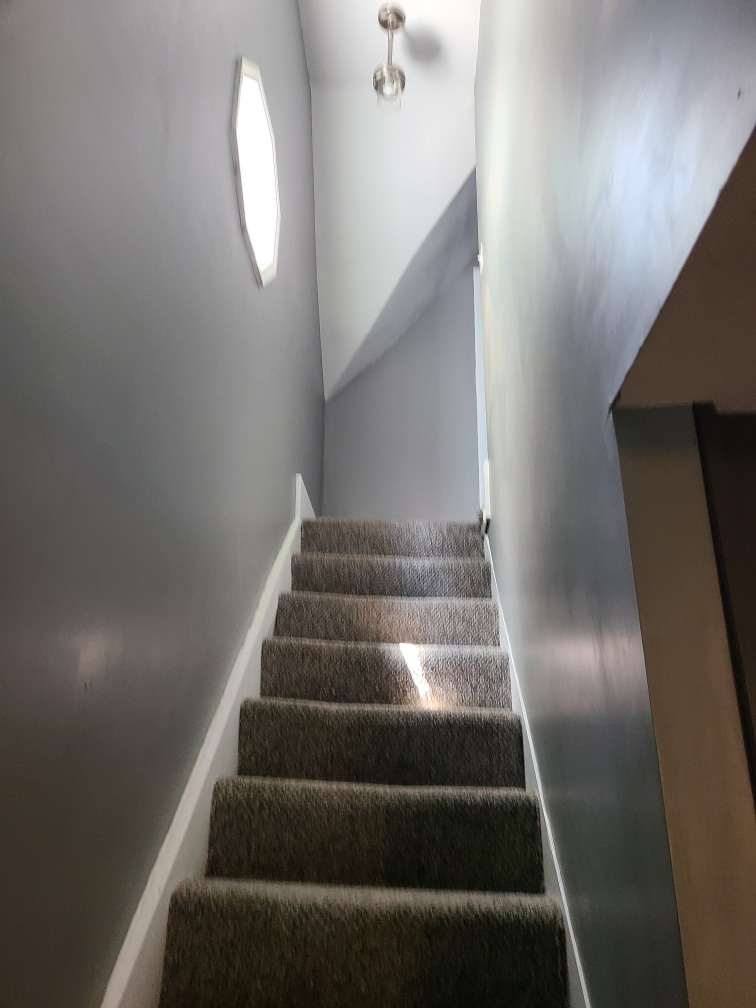 Building Photo - 1426 State St