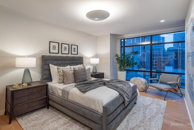 Building Photo - 17 Guy Pl