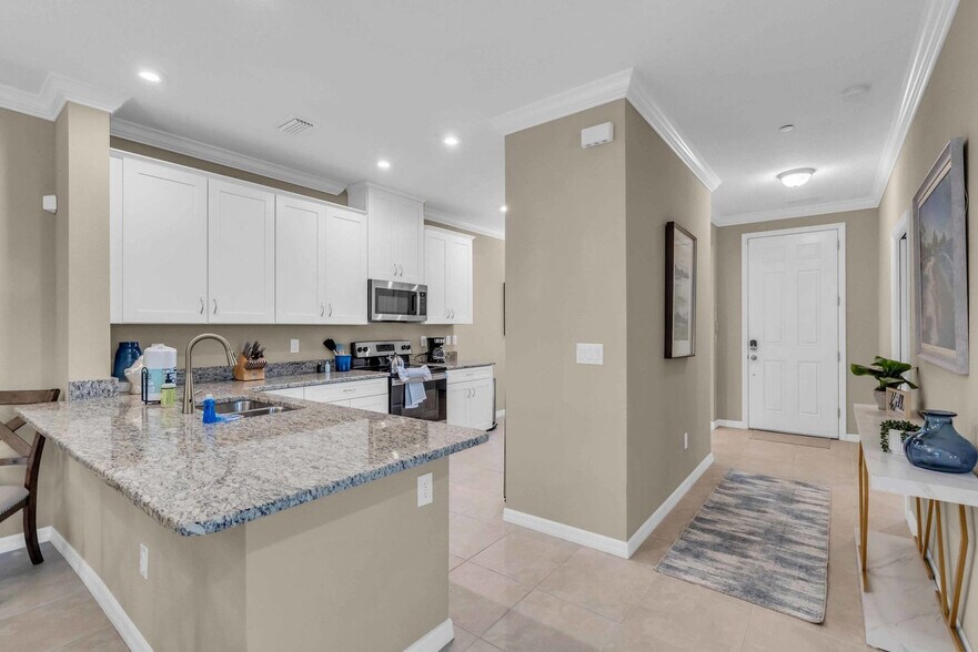 Building Photo - 12413 Osorio Ct