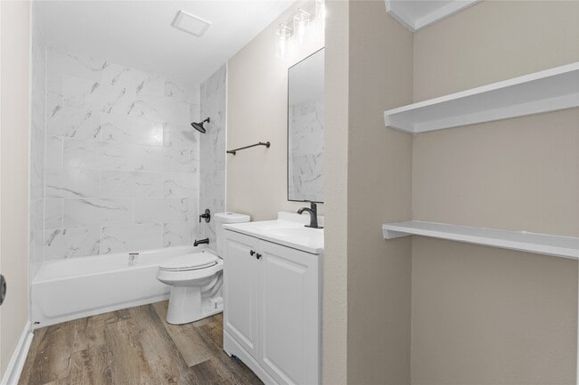 Building Photo - 804 Avenue I