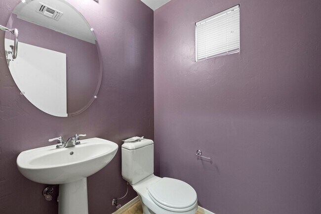 Building Photo - Home in Sierra Morado Community