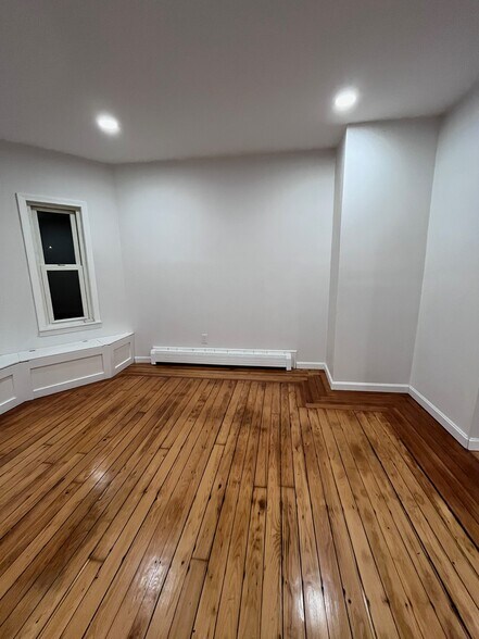 Dining Room - 137 Worcester Ave