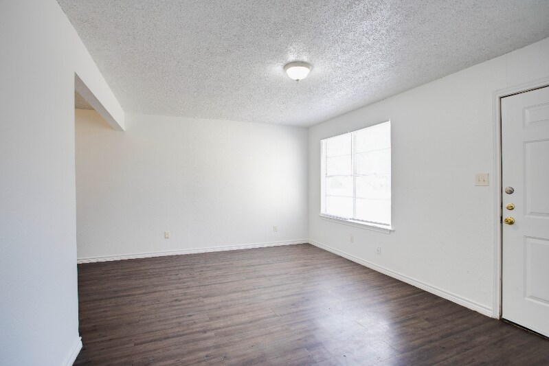 Building Photo - 20105 San Marcos Hwy