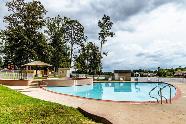 Building Photo - 1802 Rollingwood Dr
