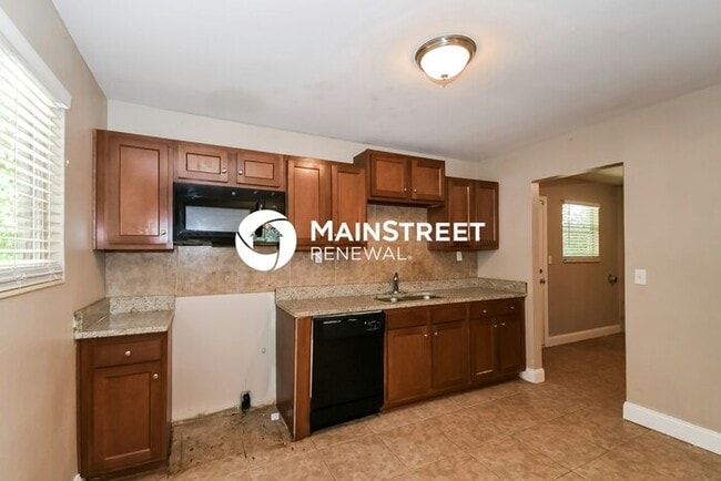 Building Photo - 3 Bedroom Pet-Friendly Home in Jacksonvill...