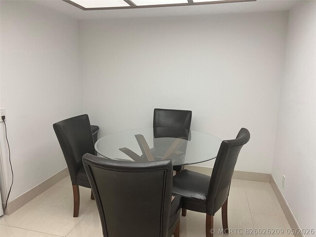 Building Photo - 5100 N Ocean Blvd