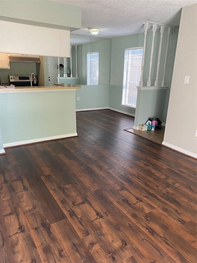 Building Photo - 250 El Dorado Blvd