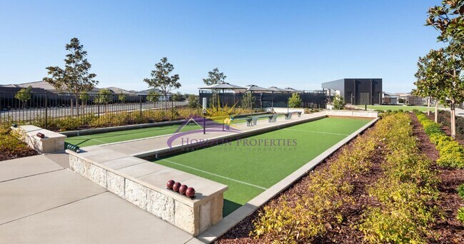Building Photo - Immaculate Luxury 2 Bed 2.5 Bath 2,012sqft...