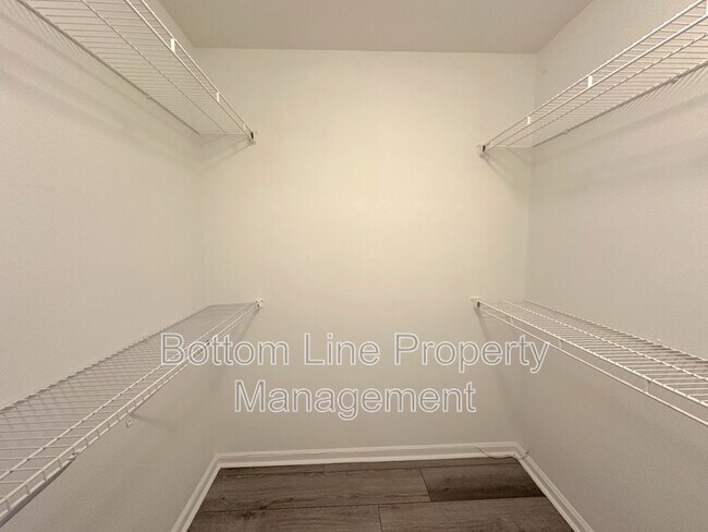 Building Photo - 9031 J M Keynes Dr