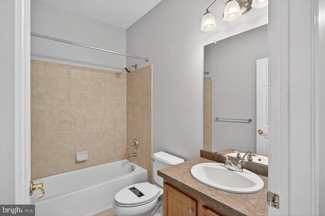 Building Photo - 127 Timberlake Dr