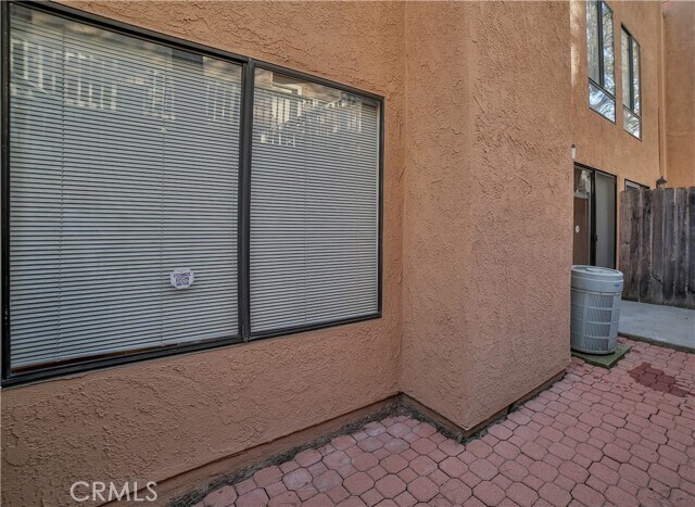 Building Photo - 5291 Colodny Dr