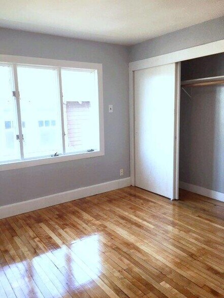 Building Photo - 62 Woods Ave
