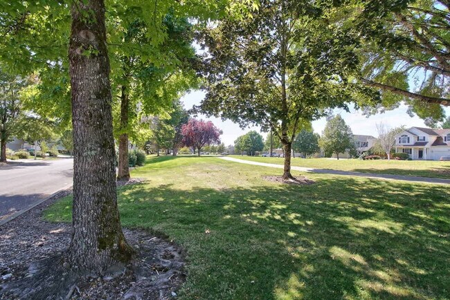 Building Photo - 2372 NW Meadows Dr