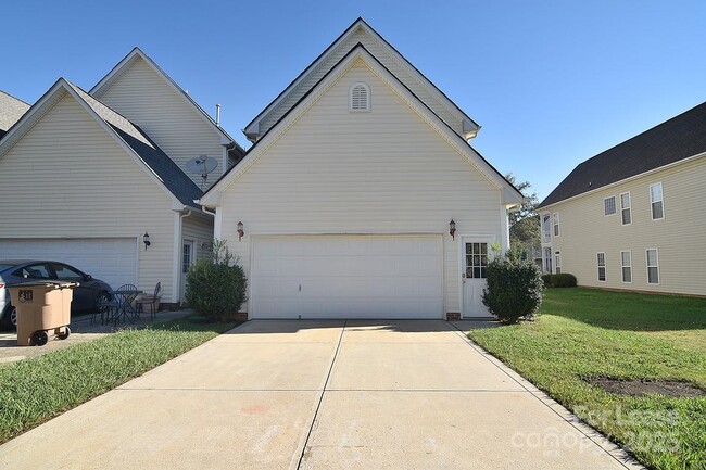 Building Photo - 5111 Alysheba Dr