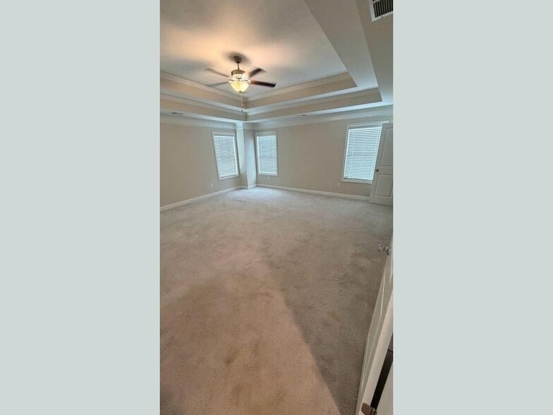 Building Photo - 5325 Chesire Ct