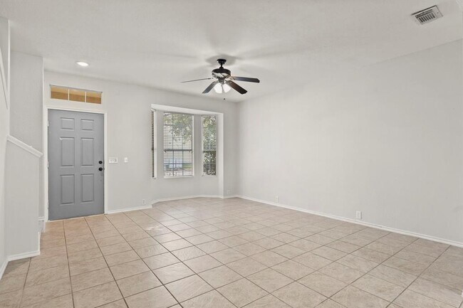 Building Photo - 9735 Coyote Creek Dr