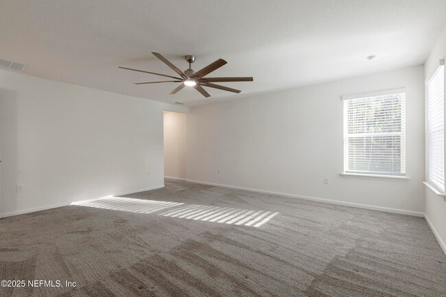 Building Photo - 11006 Stapleton Dr