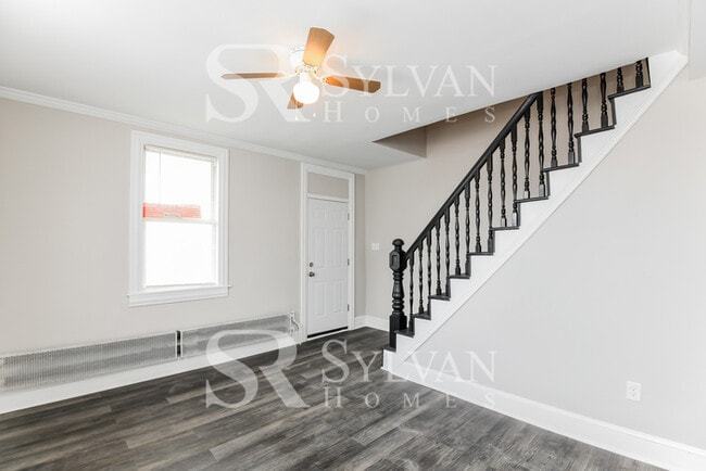 Building Photo - Charming 3BR 2 BA Ready for Move In