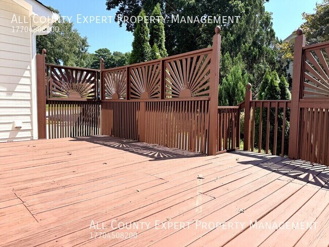 Building Photo - 4402 Fairecroft Terrace