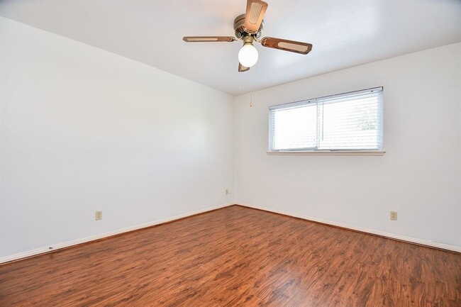 Building Photo - 14535 Still Meadow Dr