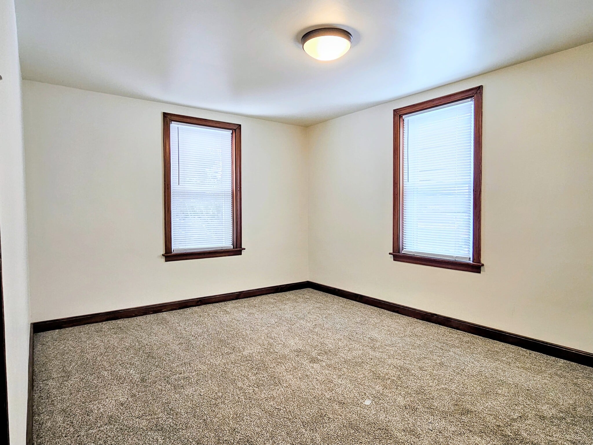 Building Photo - 221 Arch St