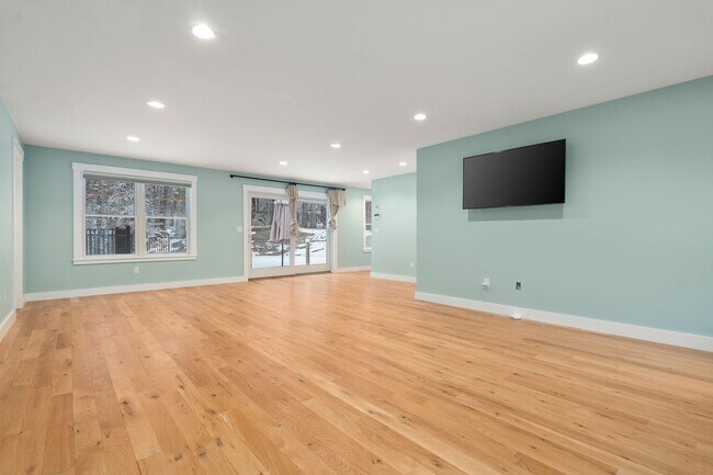 Building Photo - Keystone