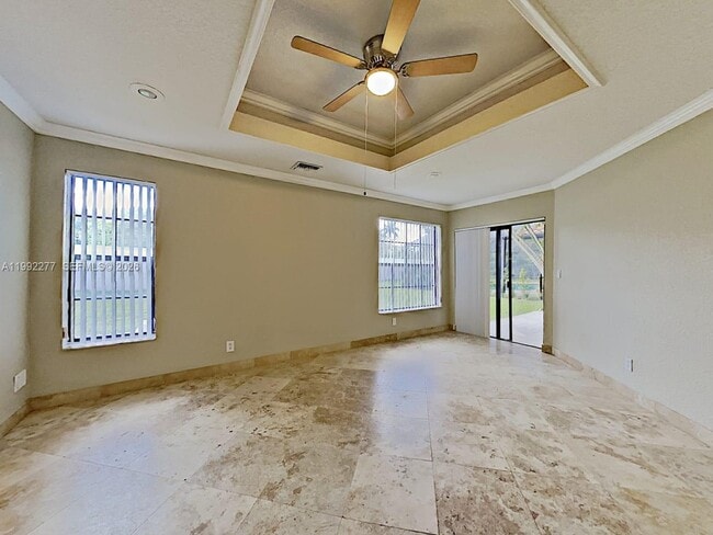 Building Photo - 800 SW 87th Terrace