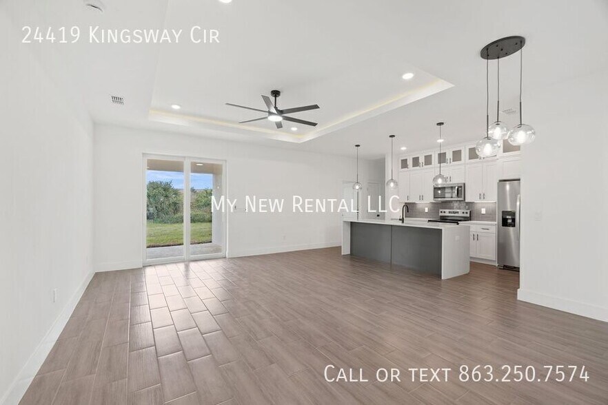 Building Photo - 24419 SW Kingsway Cir