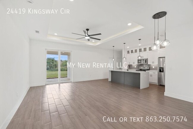 Building Photo - 24419 SW Kingsway Cir