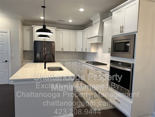 Building Photo - 1526 Bowtie Rd