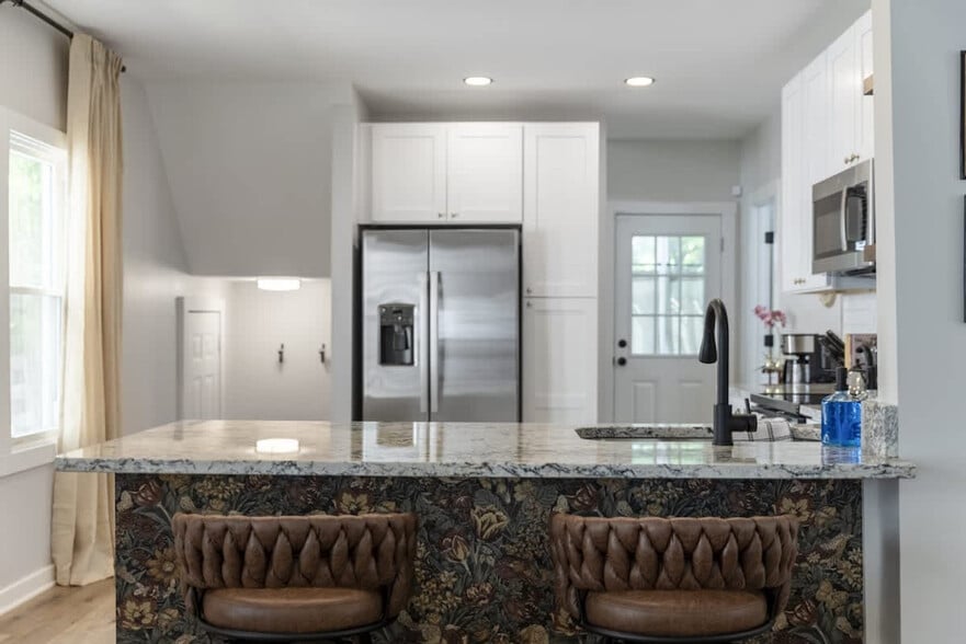 Building Photo - 19620 Ormiston Ave