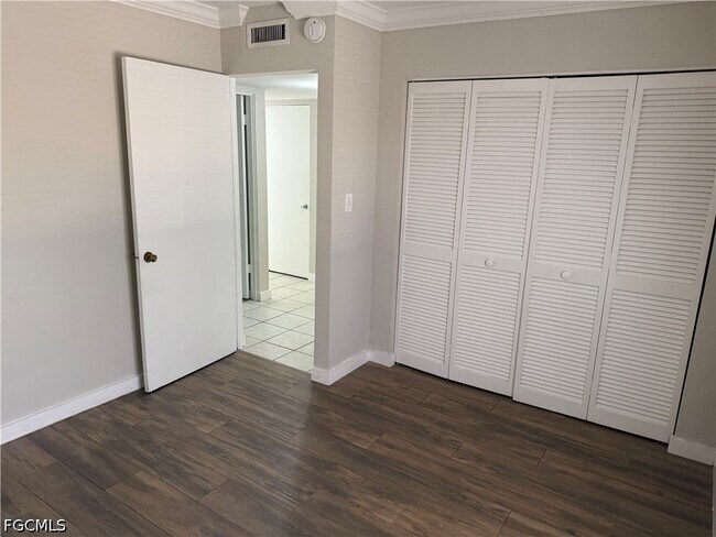 Building Photo - 1830 Maravilla Ave