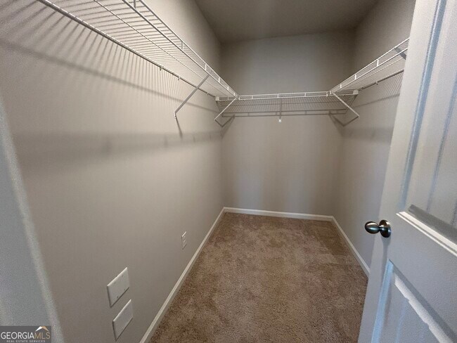 Building Photo - 4215 Cordova Ln