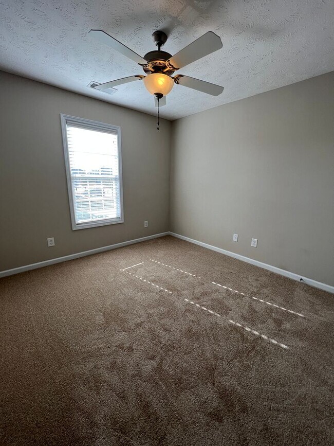 Building Photo - Beautiful Raeford Home with Fenced Backyard