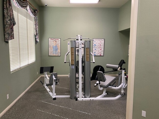 Building Photo - SE!!! Gated!! 2 Bedroom 1st Floor with Bal...