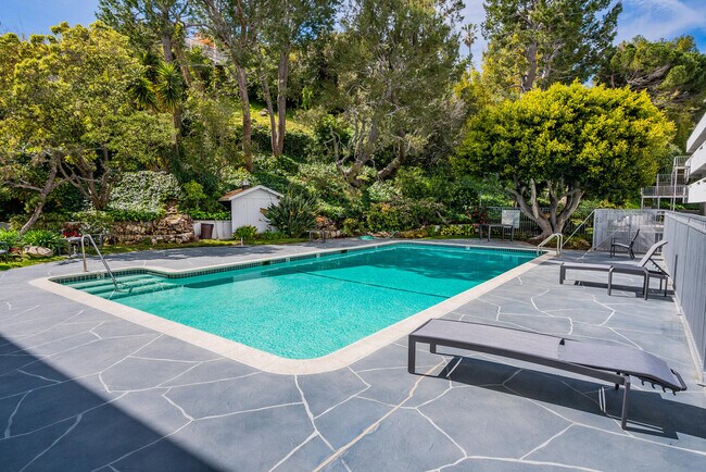 Building Photo - 17337 Tramonto Dr