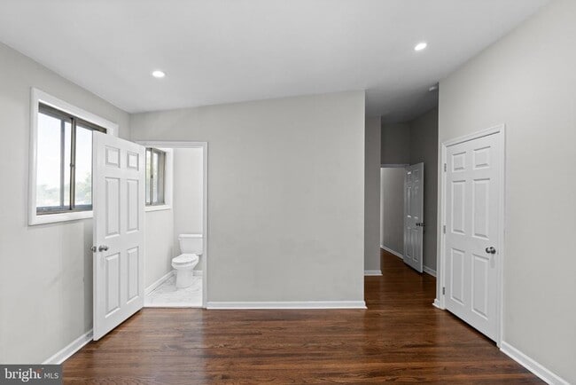 Building Photo - 205 Juniper Rd