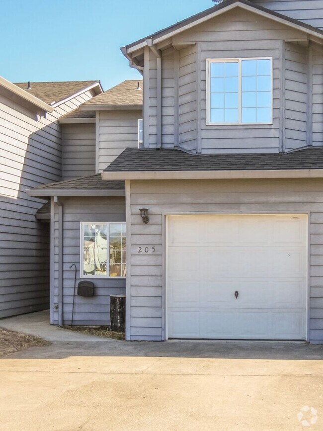 Building Photo - 3 Bedroom Plus Office Available in Gaston ...