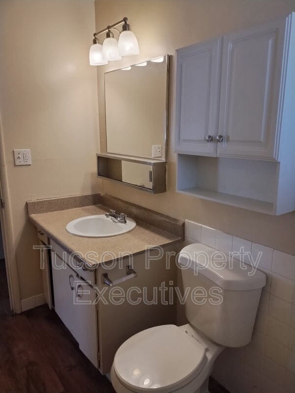 Building Photo - 8934 S Nogales Hwy