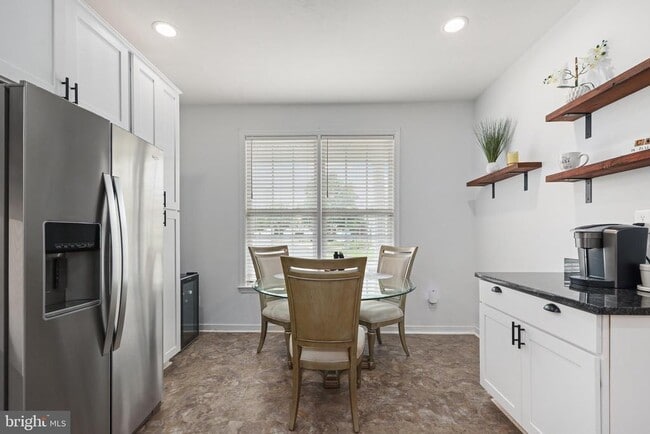 Building Photo - 11917 Legacy Woods Dr