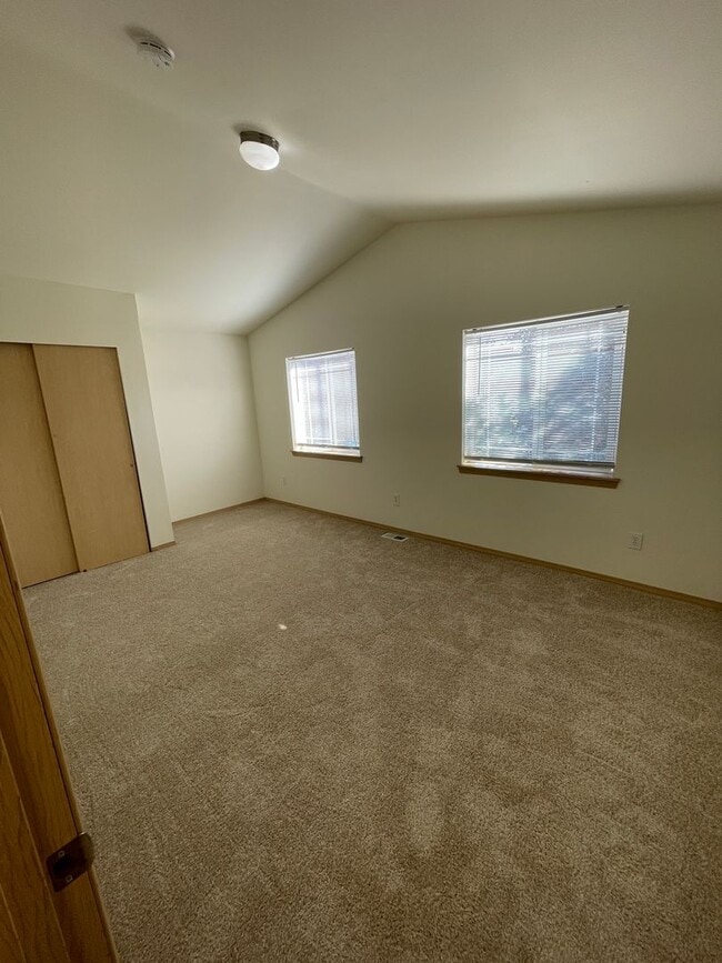 Building Photo - 4Bd/3Ba Bothell Home