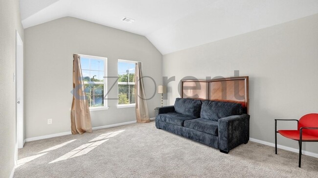 Building Photo - 17685 Martin Crk Ln