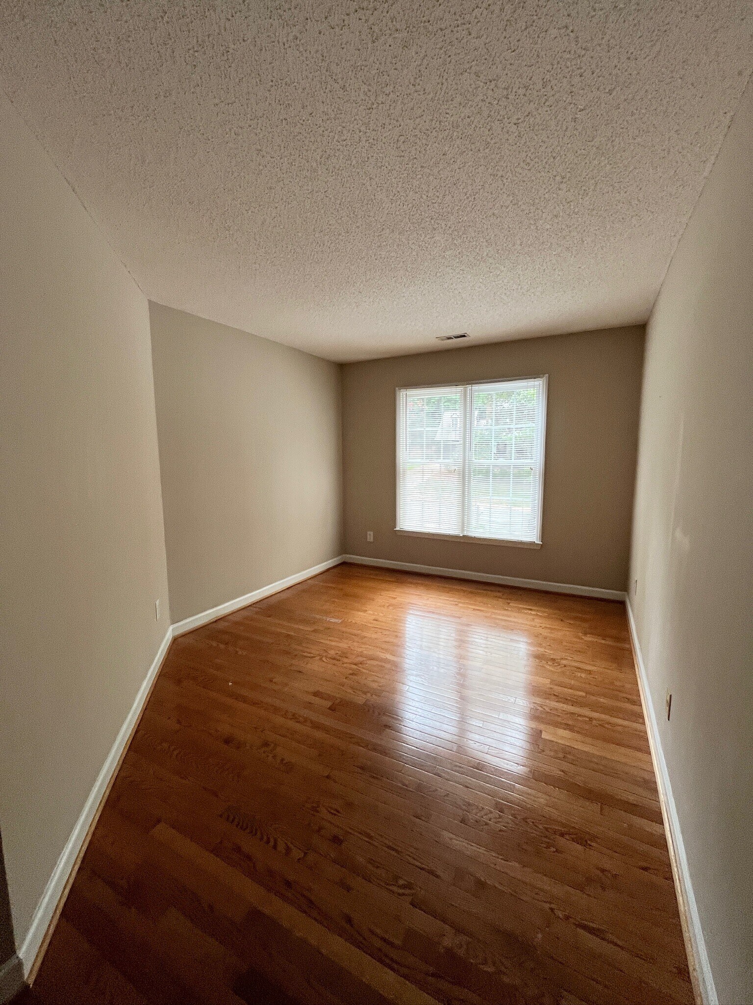 bedroom 3 - 8601 Abbotsbury Ct