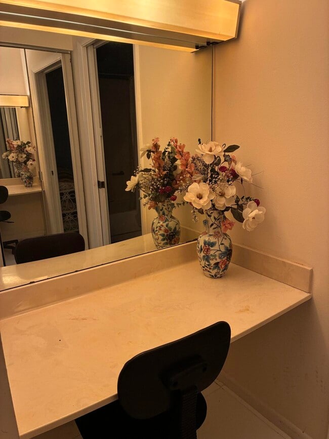 Building Photo - 4540 NW 3rd Ct