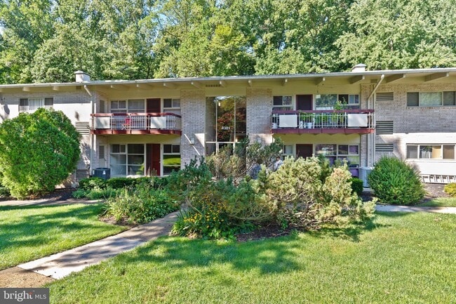 Building Photo - 4381 Americana Dr