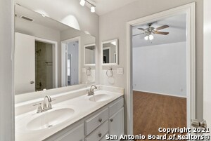 Building Photo - 615 Burwood Ln