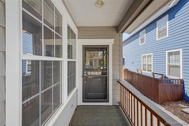 Building Photo - 2745 Xanthia St