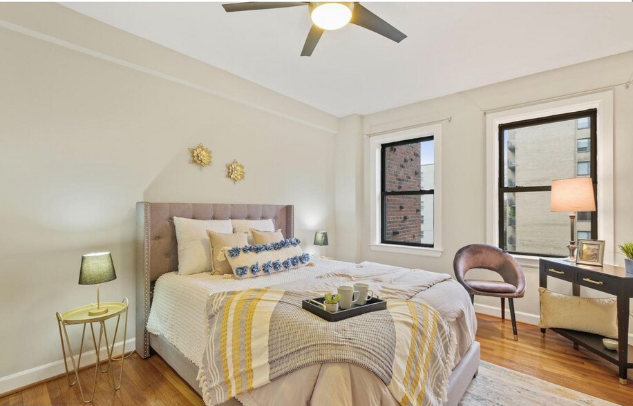 Building Photo - 3900 14th St NW