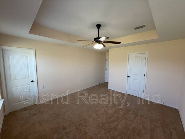 Building Photo - 5800 Glenby Ct